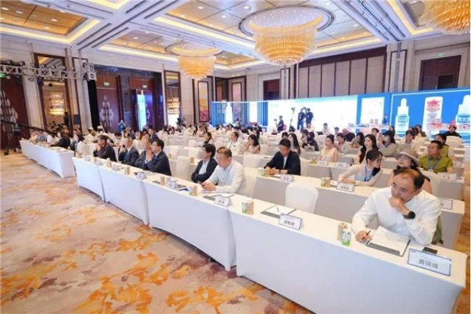 共创协和维 E 乳等护肤品匠心守护肌肤OG真人平台苏州协和药业 36 年医研(图4)